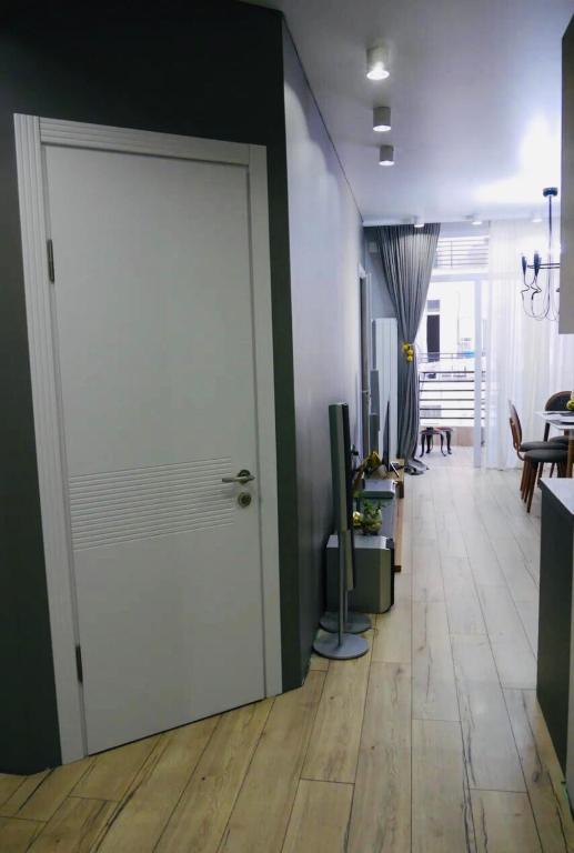 apartment pirosmani18 room 4